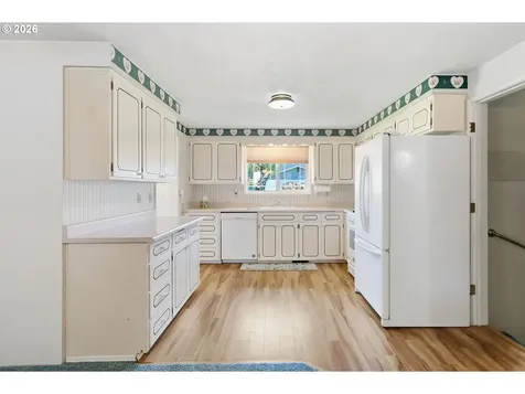 2494 38th Street Springfield OR 97477