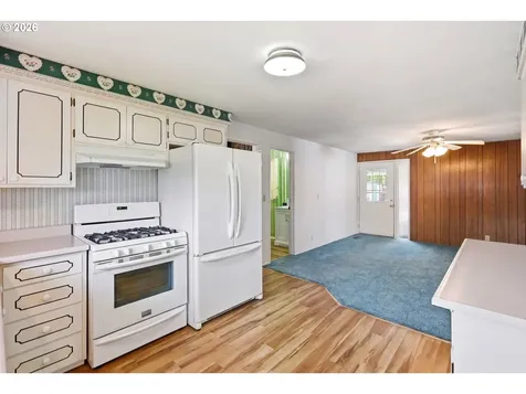 2494 38th Street Springfield OR 97477