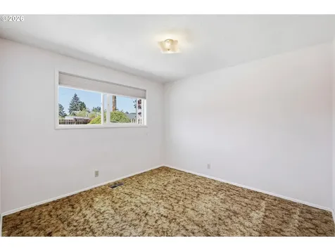 2494 38th Street Springfield OR 97477