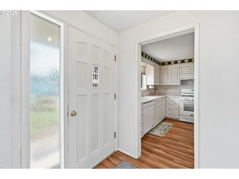 2494 38th Street Springfield OR 97477