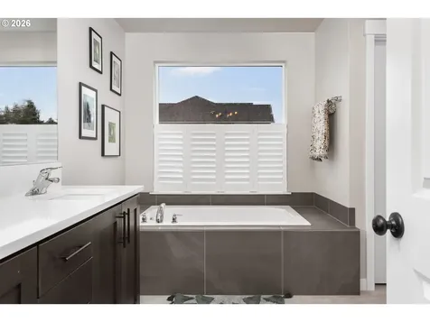 18103 NE 46th Avenue Vancouver WA 98686