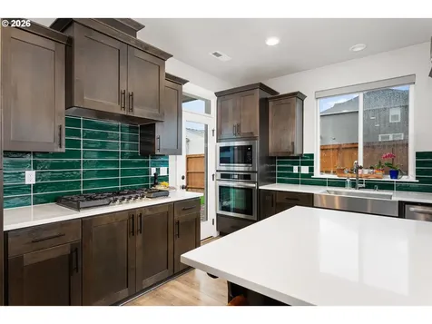 18103 NE 46th Avenue Vancouver WA 98686