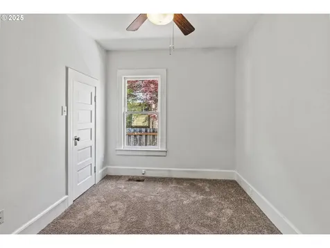 6414 SE 14th Avenue Portland OR 97202