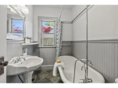 6414 SE 14th Avenue Portland OR 97202