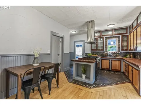 6414 SE 14th Avenue Portland OR 97202