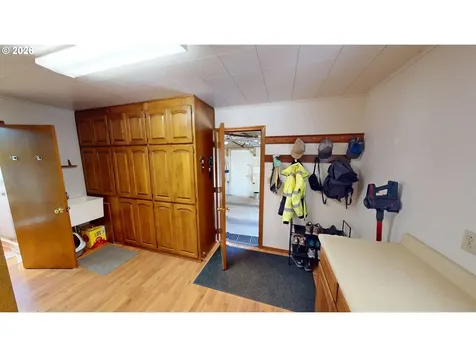 925 7th Street Brookings OR 97415