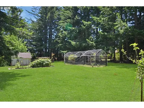 925 7th Street Brookings OR 97415