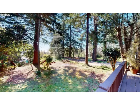 925 7th Street Brookings OR 97415