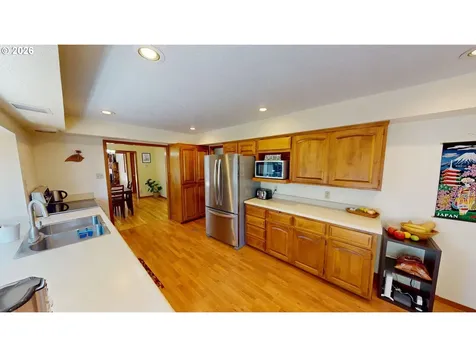 925 7th Street Brookings OR 97415