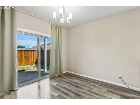 408 N 9th Court Cornelius OR 97113