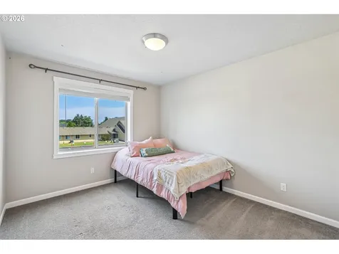 408 N 9th Court Cornelius OR 97113