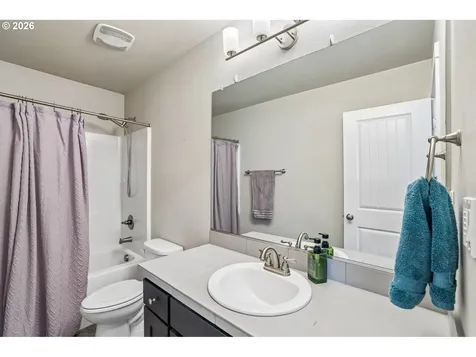 408 N 9th Court Cornelius OR 97113