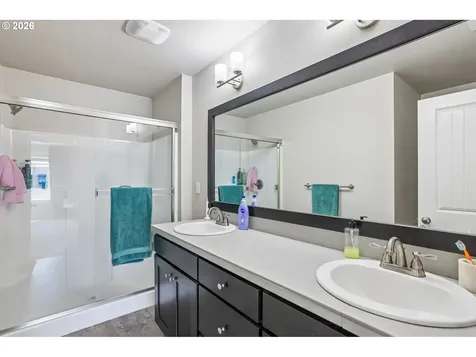 408 N 9th Court Cornelius OR 97113