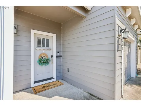 408 N 9th Court Cornelius OR 97113