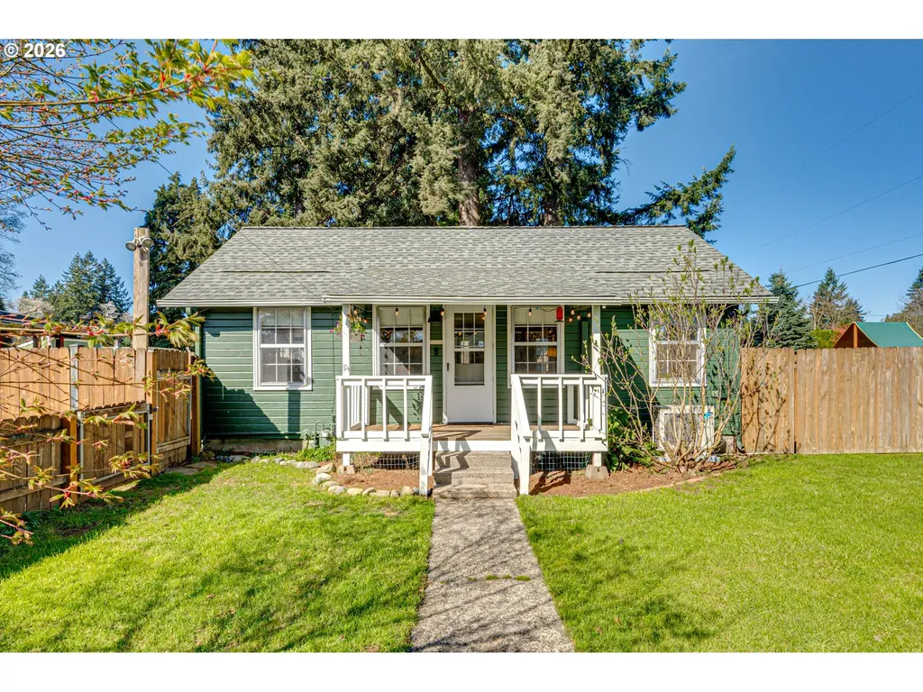 565 9th Street Washougal WA 98671
