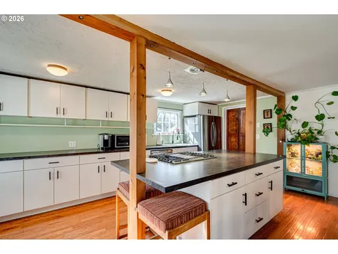 565 9th Street Washougal WA 98671