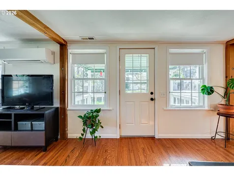 565 9th Street Washougal WA 98671
