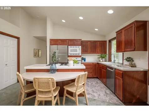 3645 NE 156th Avenue Portland OR 97230