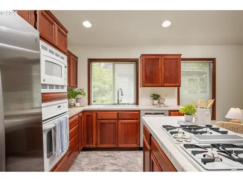 3645 NE 156th Avenue Portland OR 97230