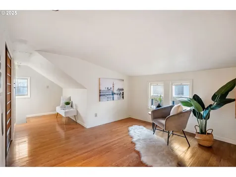 1618 SW Carson Street Portland OR 97219