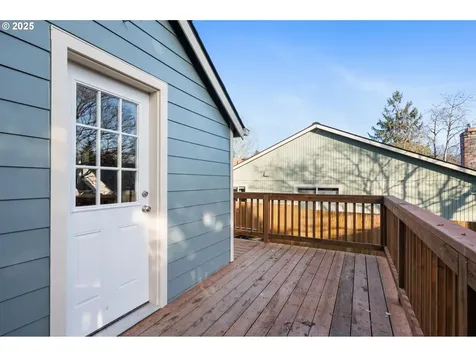 1618 SW Carson Street Portland OR 97219