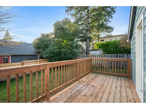 1618 SW Carson Street Portland OR 97219