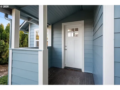 1618 SW Carson Street Portland OR 97219