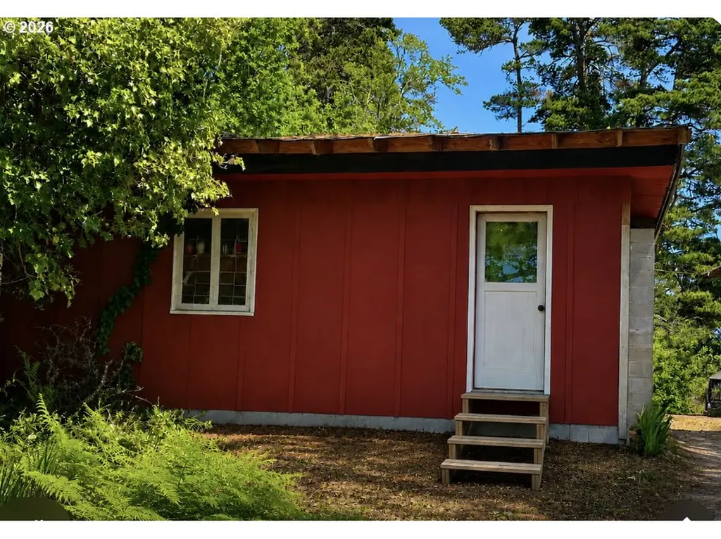 88029 Highway 101 Florence OR 97439