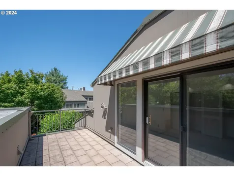 513 N Tomahawk Island Drive Portland OR 97217