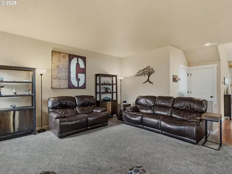 2746 NW Kent Street Camas WA 98607