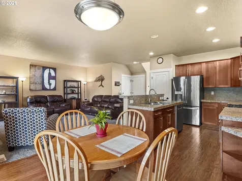 2746 NW Kent Street Camas WA 98607