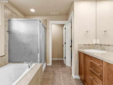 2746 NW Kent Street Camas WA 98607