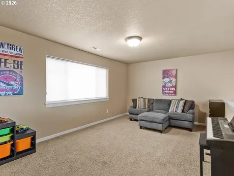 2746 NW Kent Street Camas WA 98607