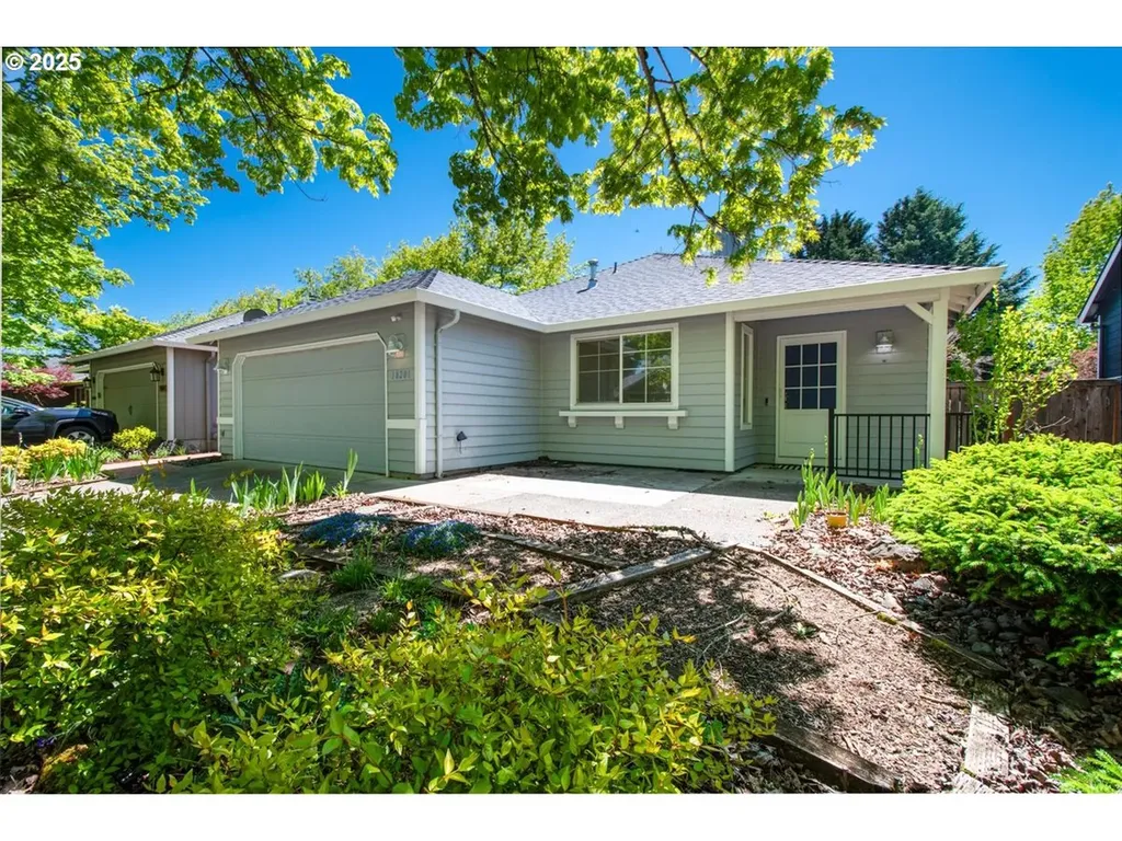 18201 SE 19th Street Vancouver WA 98683