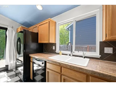 18201 SE 19th Street Vancouver WA 98683