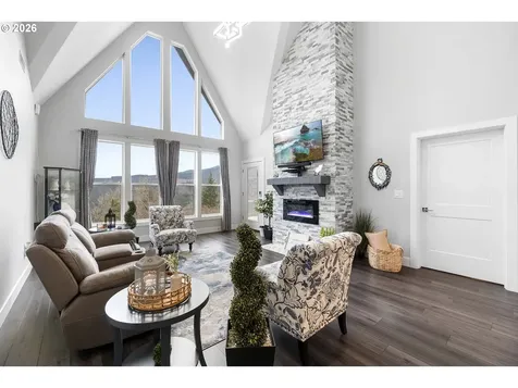 1141 Cedar Falls Road Washougal WA 98671