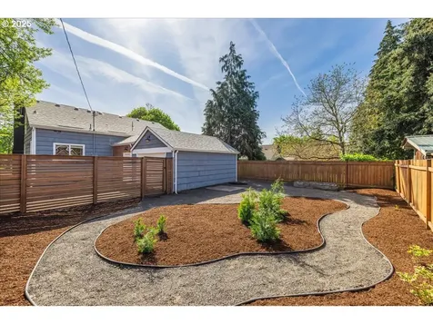 1333 NE Kirby Street Mcminnville OR 97128