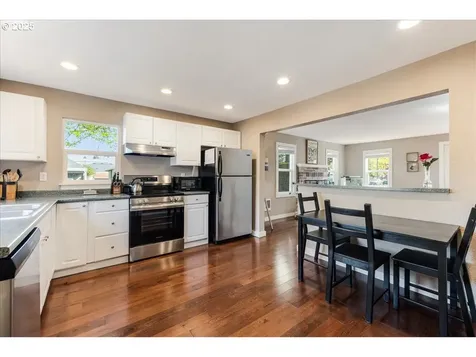 1333 NE Kirby Street Mcminnville OR 97128