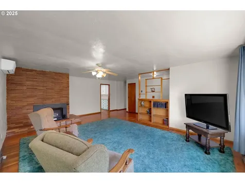 627 Archie Street Eugene OR 97402