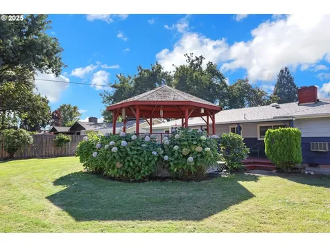 627 Archie Street Eugene OR 97402