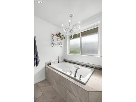 12742 Jessie Avenue Oregon City OR 97045