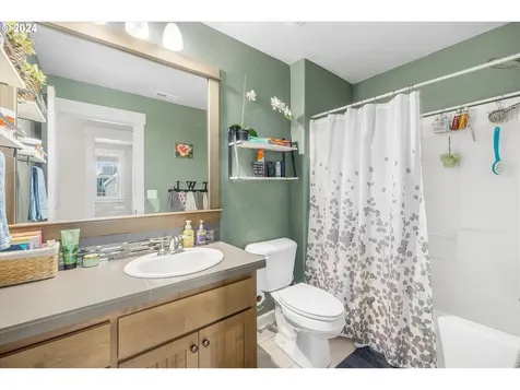 12742 Jessie Avenue Oregon City OR 97045