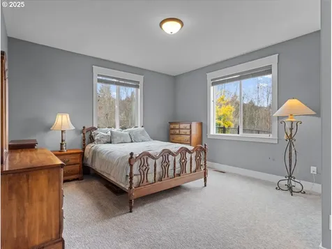 690 Sommerset Road Woodland WA 98674