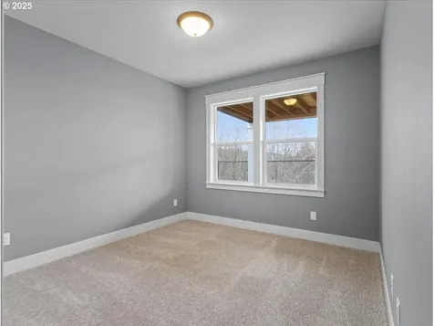 690 Sommerset Road Woodland WA 98674