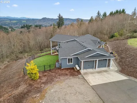 690 Sommerset Road Woodland WA 98674