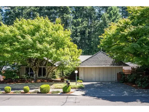 804 NE 174th Avenue Portland OR 97230