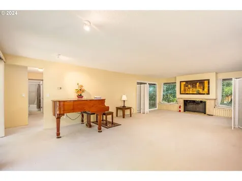 804 NE 174th Avenue Portland OR 97230