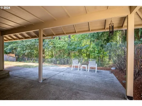 804 NE 174th Avenue Portland OR 97230