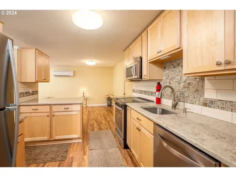 804 NE 174th Avenue Portland OR 97230
