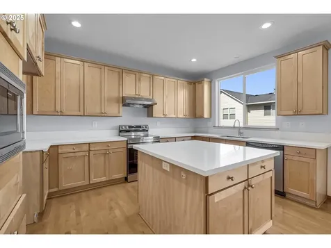 13007 SE Raymond Court Portland OR 97236